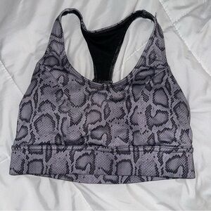 Onzie Women’s Cobra Sports Bra Size M/L – Purple Lavender, Lightly Worn